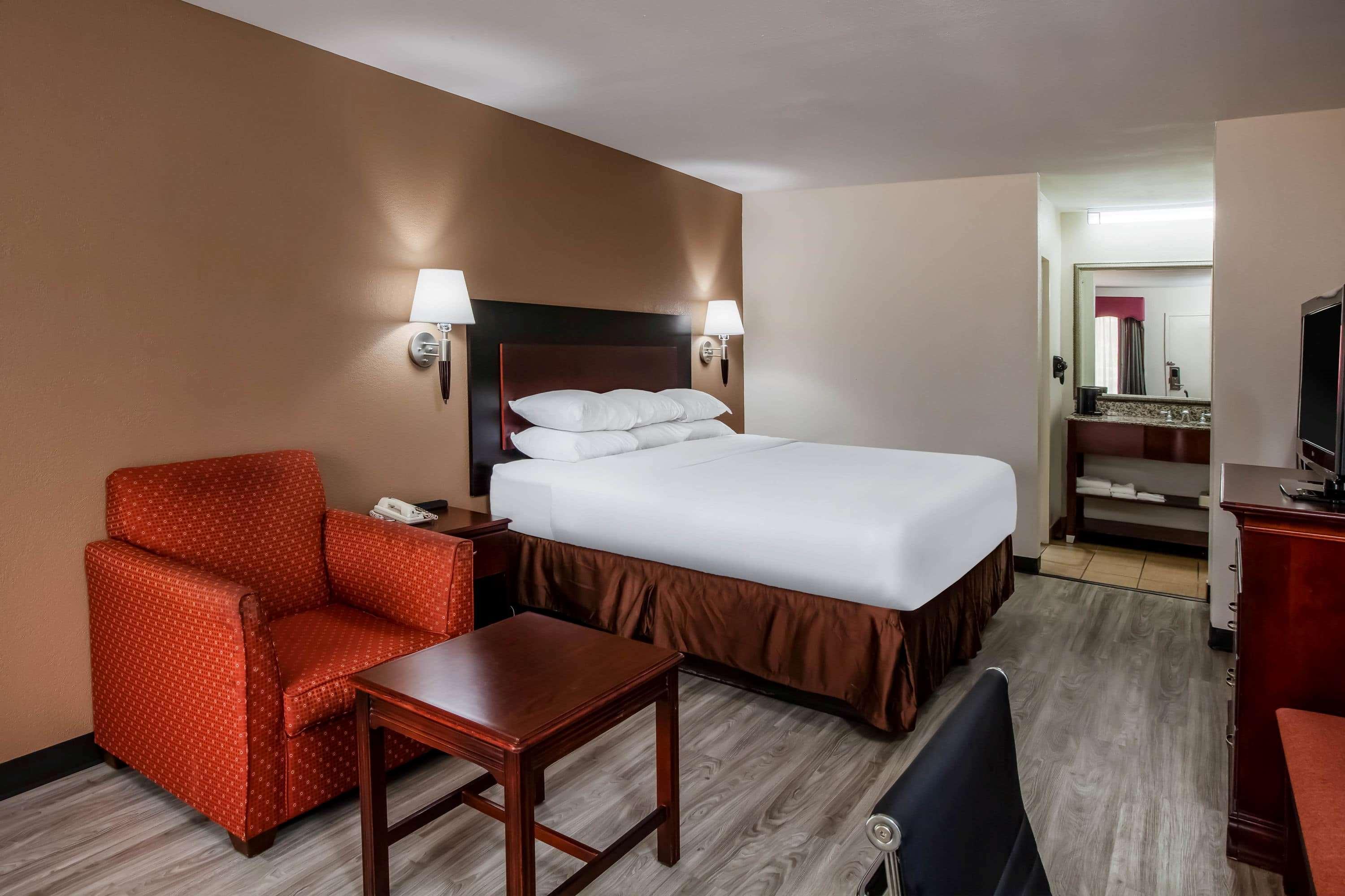 Hotel Days & By Wyndham