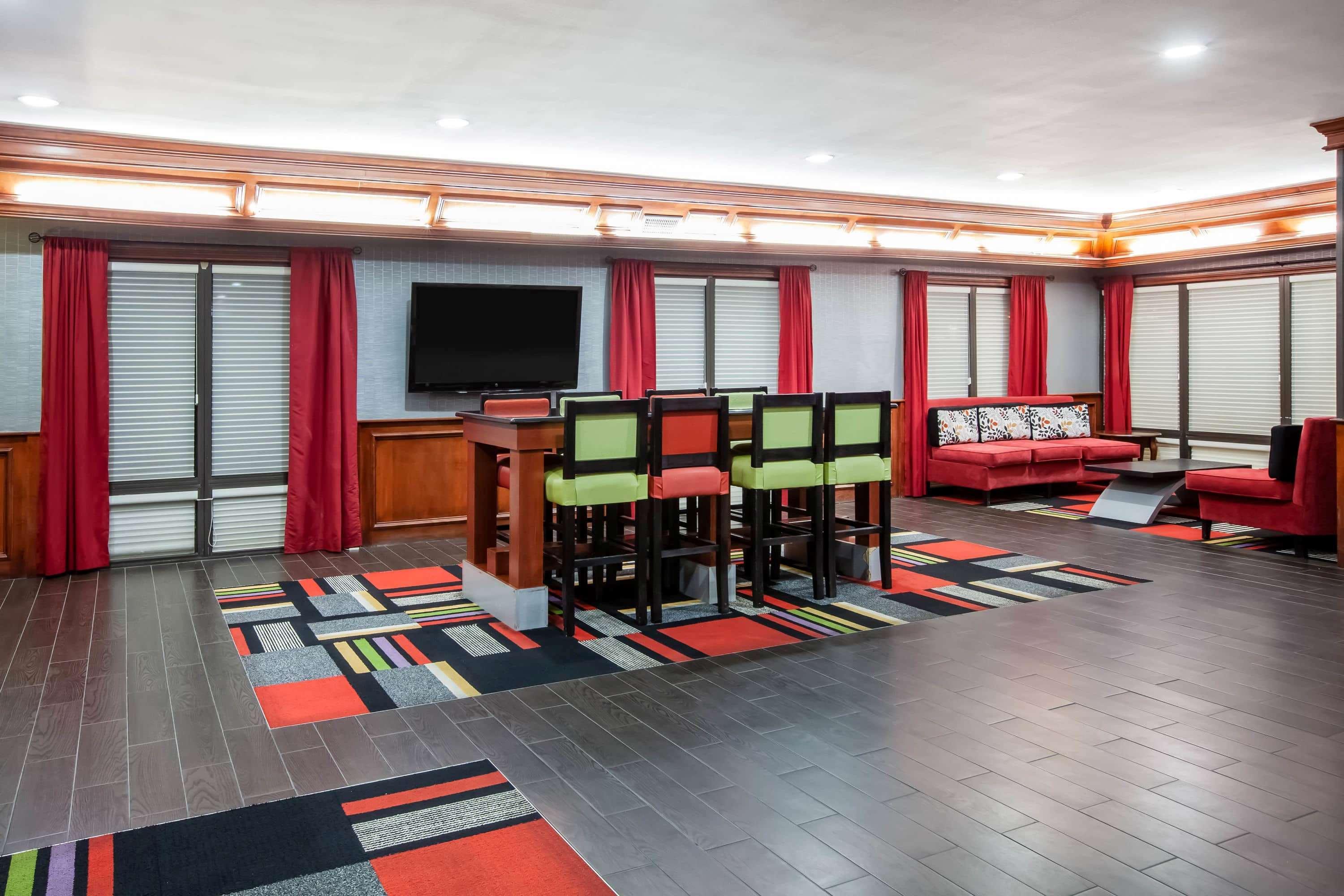 Hotel Days & By Wyndham 3*